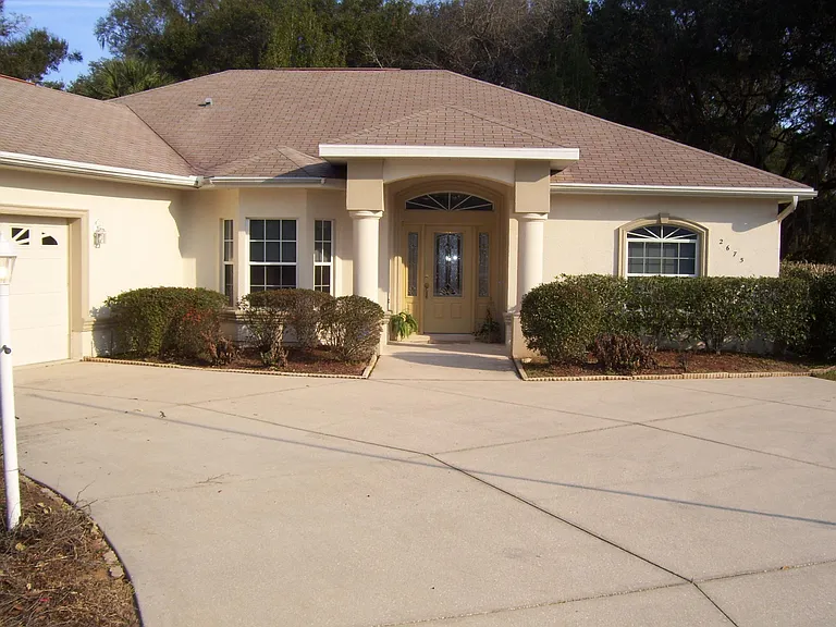 2675 N Canterbury Lake Dr — Photo 1