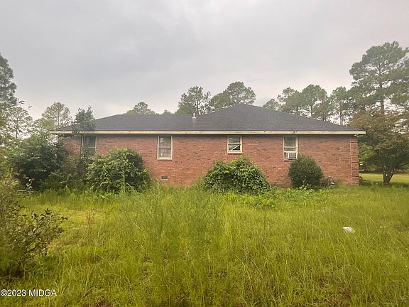 3rd image of 6281 Plantation Dr
