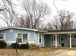 601 S Hadfield St, Marion, IL 62959