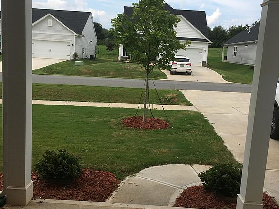 Community has side walk on one side