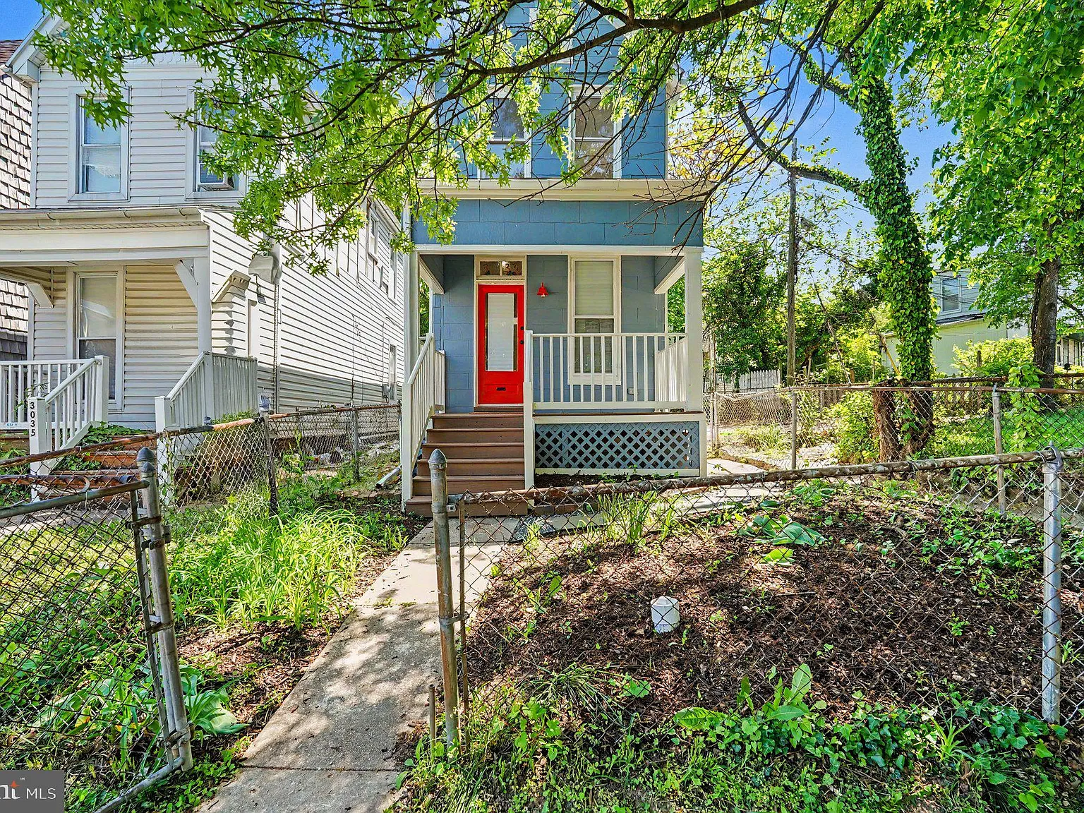 3 bed, 1050 sqft, $2,900 — Photo 1
