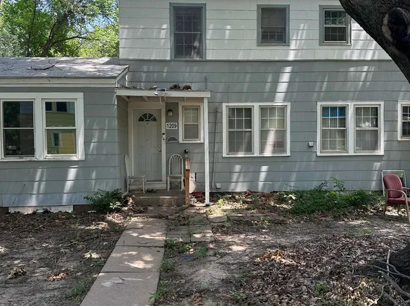 1209 S Pershing Ave, Wichita, KS 67218