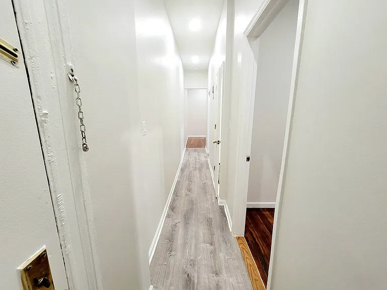 342 E 15th St #2X — Photo 8