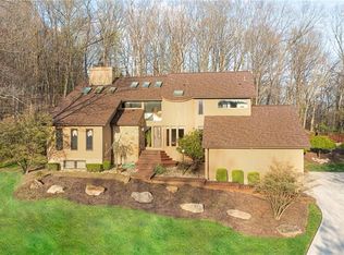 409 Jamesborough Dr, Pittsburgh, PA