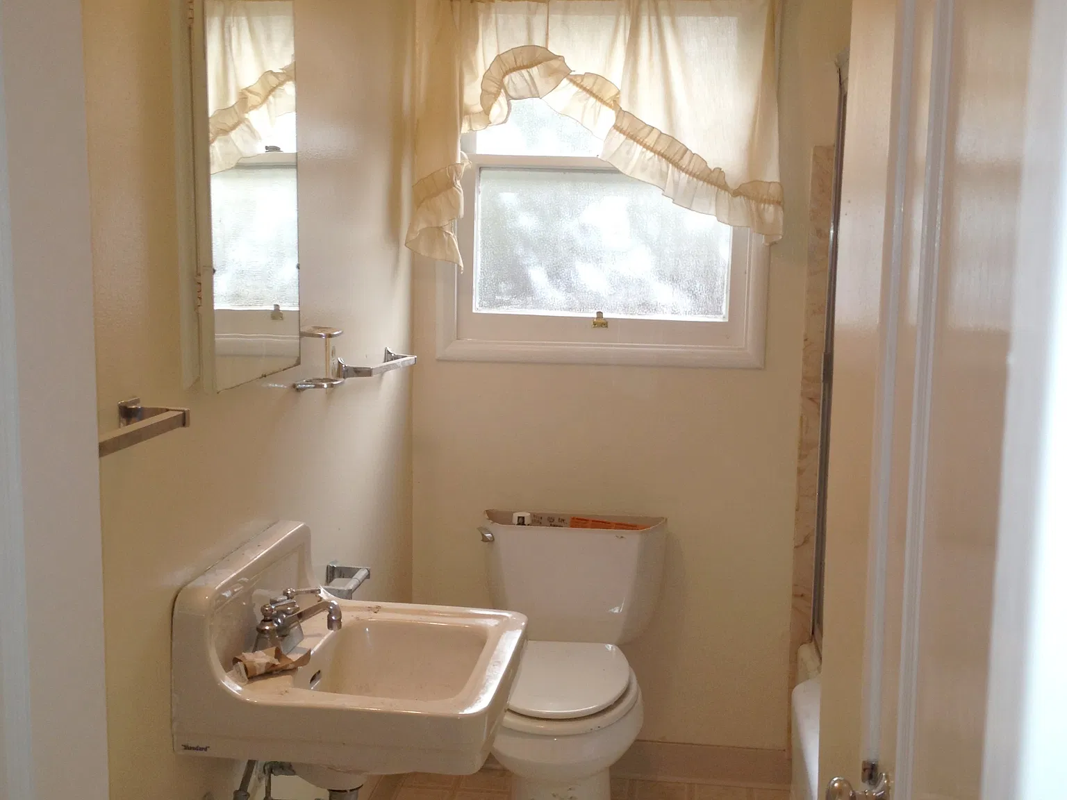 1 bed, $1,975 — Photo 3