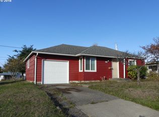 934 Garfield Ave, Coos Bay, OR 97420