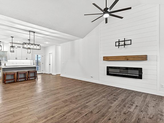 4th image of 507 Cherokee Court