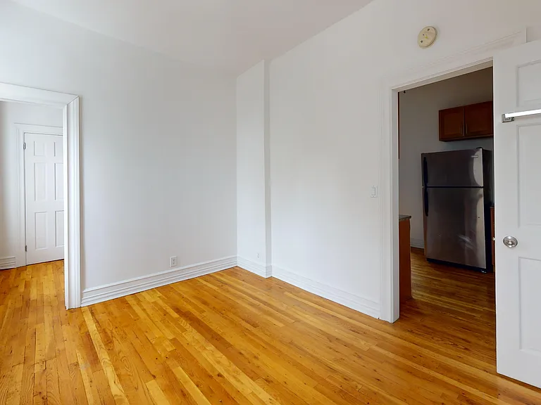 1443 York Ave #2B — Photo 5