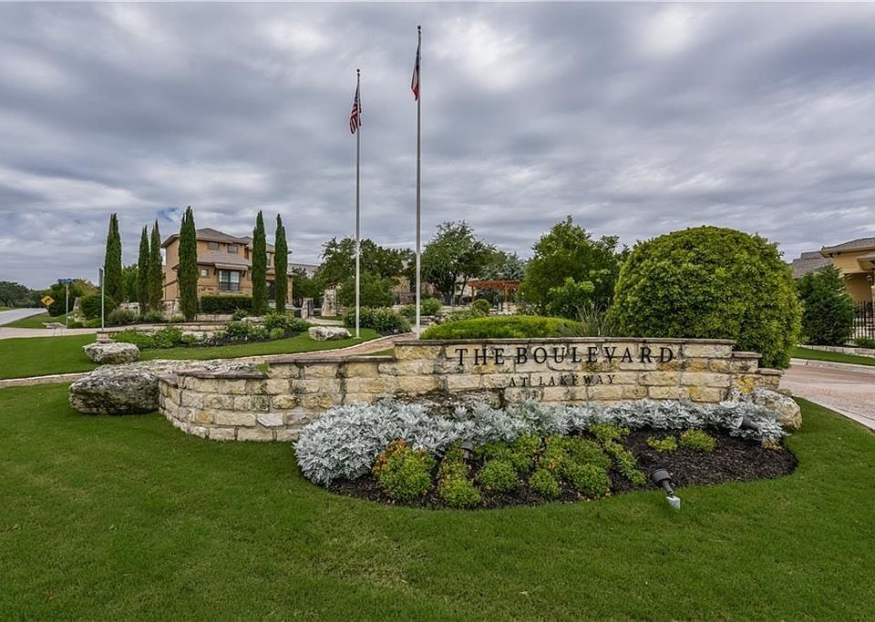 1st image of 30 Prestonwood Cir