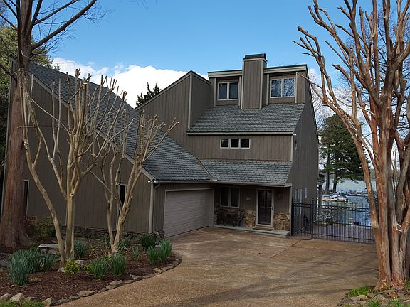 2nd image of 9642 Blue Spruce Dr