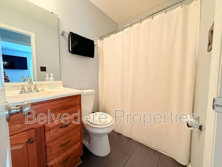 415 N Dudley St — Photo 15