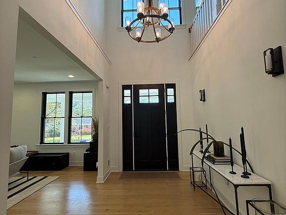 2nd image of 5613 Namakagan Rd