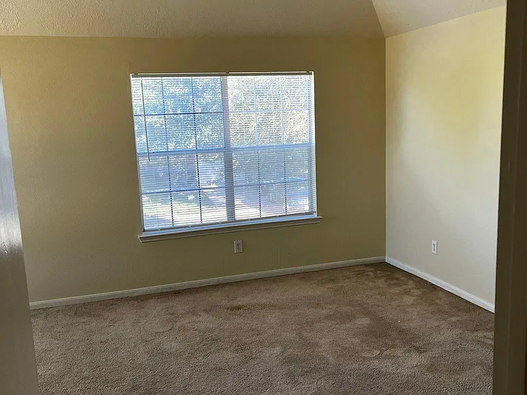 6619 Rusty Ridge Ln — Photo 10