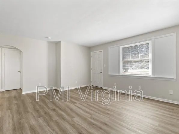 5368 E Princess Anne Rd, Norfolk, VA 23502