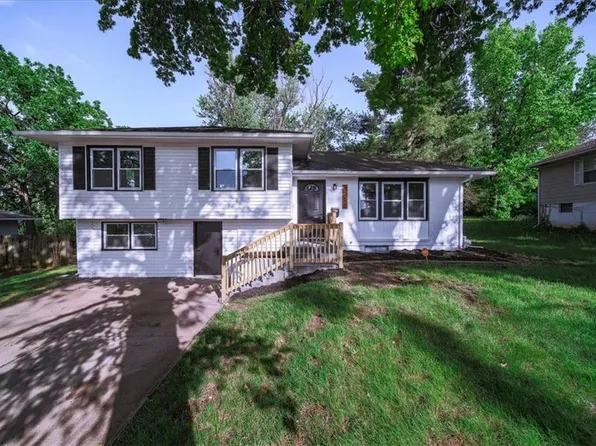 9615 Fremont Ave, Kansas City, MO 64134