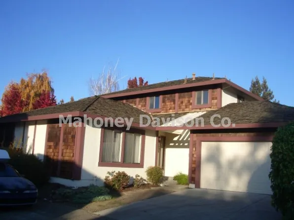 1525 Rainier Ave, Petaluma, CA 94954