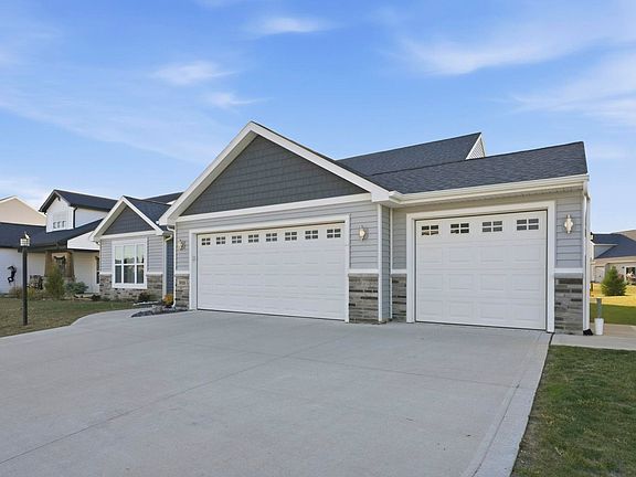 2nd image of 3818 Sun Stone Way