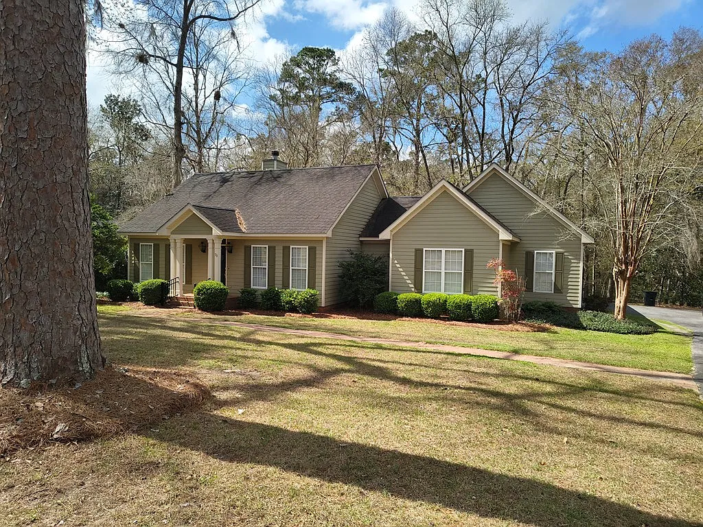 4 bed, 2171 sqft, $3,000 — Photo 2