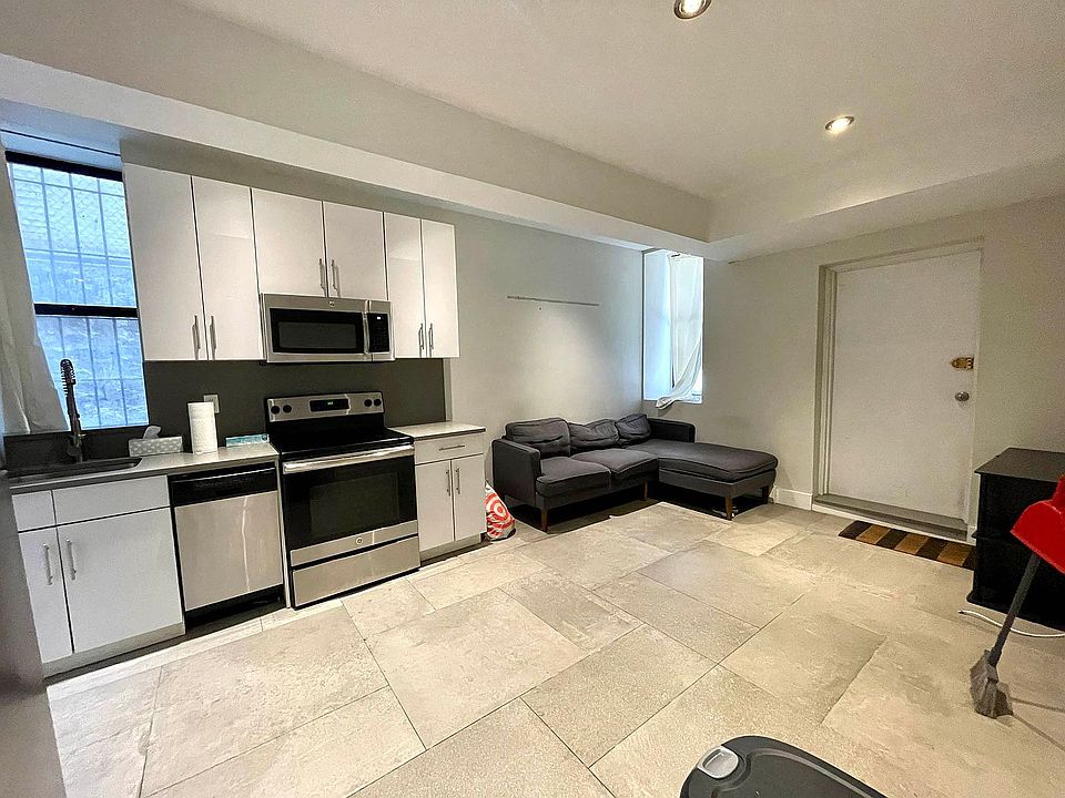 1st image of 130 Wadsworth Ave #B2