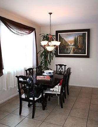 5th image of 14352 Honeyhill St