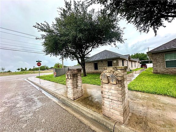 3rd image of 2206 Moonlight Ln