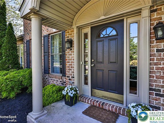 2nd image of 5837 Winterberry Pl