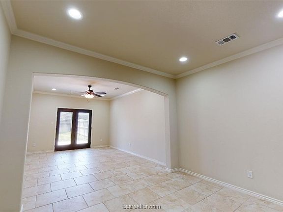 5th image of 1762 Heath Dr