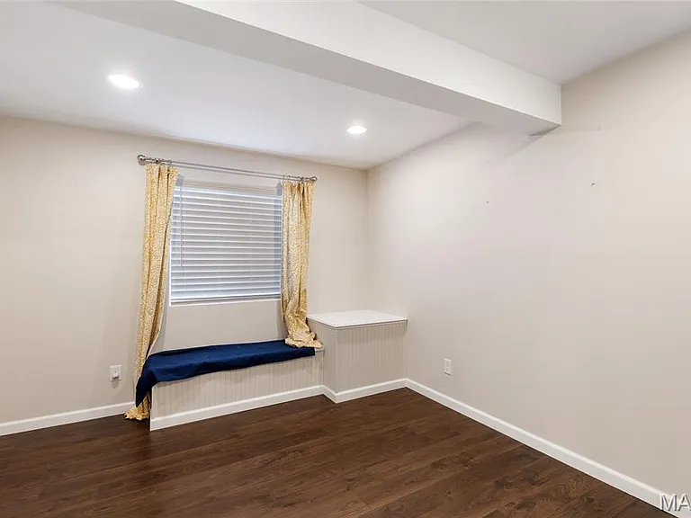 209 Flint Brook Dr — Photo 21