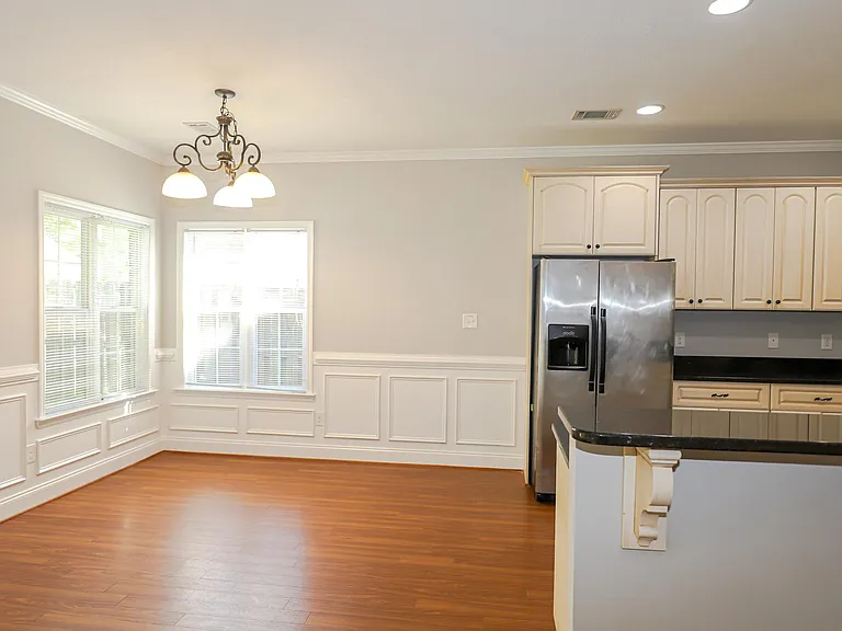 4453 Galway Dr — Photo 5