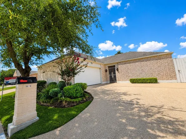 9618 Caraway Ln, Houston, TX 77036