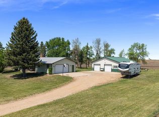 46284 268th St, Chancellor, SD 57015