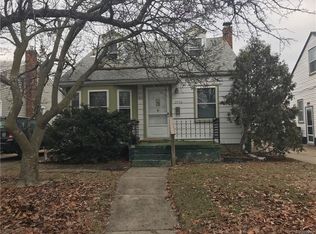 2730 Crooks Rd, Royal Oak, MI 48073