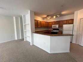 6153 Metrowest Blvd