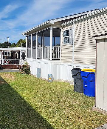 3rd image of 27335 Dinghy Rd