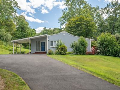 25 Old Middle Road, Brookfield, CT, 06804