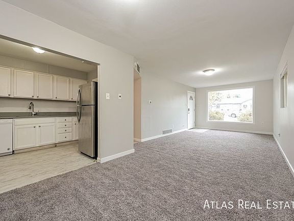 3rd image of 1092 N Worchester St