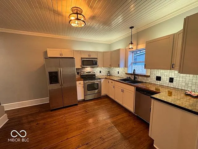449 Yandes St — Photo 39