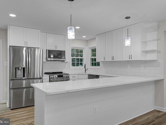5th image of 3299 Greco Ct