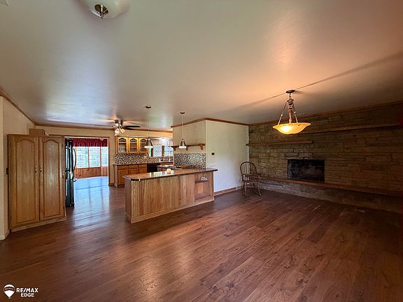 2nd image of 6420 Oxbow Ln