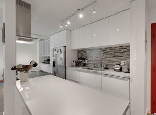 250 W 1st St #503, North Vancouver, BC V7M 1B4