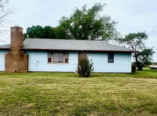15064 Lyon Rd, Altamont, KS 67330