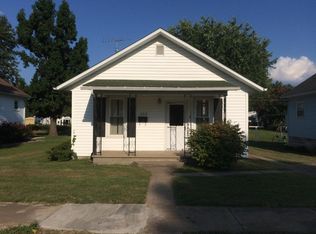 208 N 9th St, Herrin, IL 62948