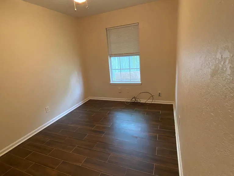10727 Green Lake Dr — Photo 12
