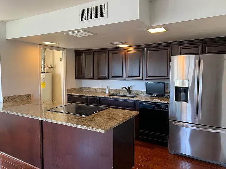 3201 W Christy Dr — Photo 1