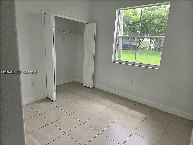 1539 SE 27th St #107 — Photo 13