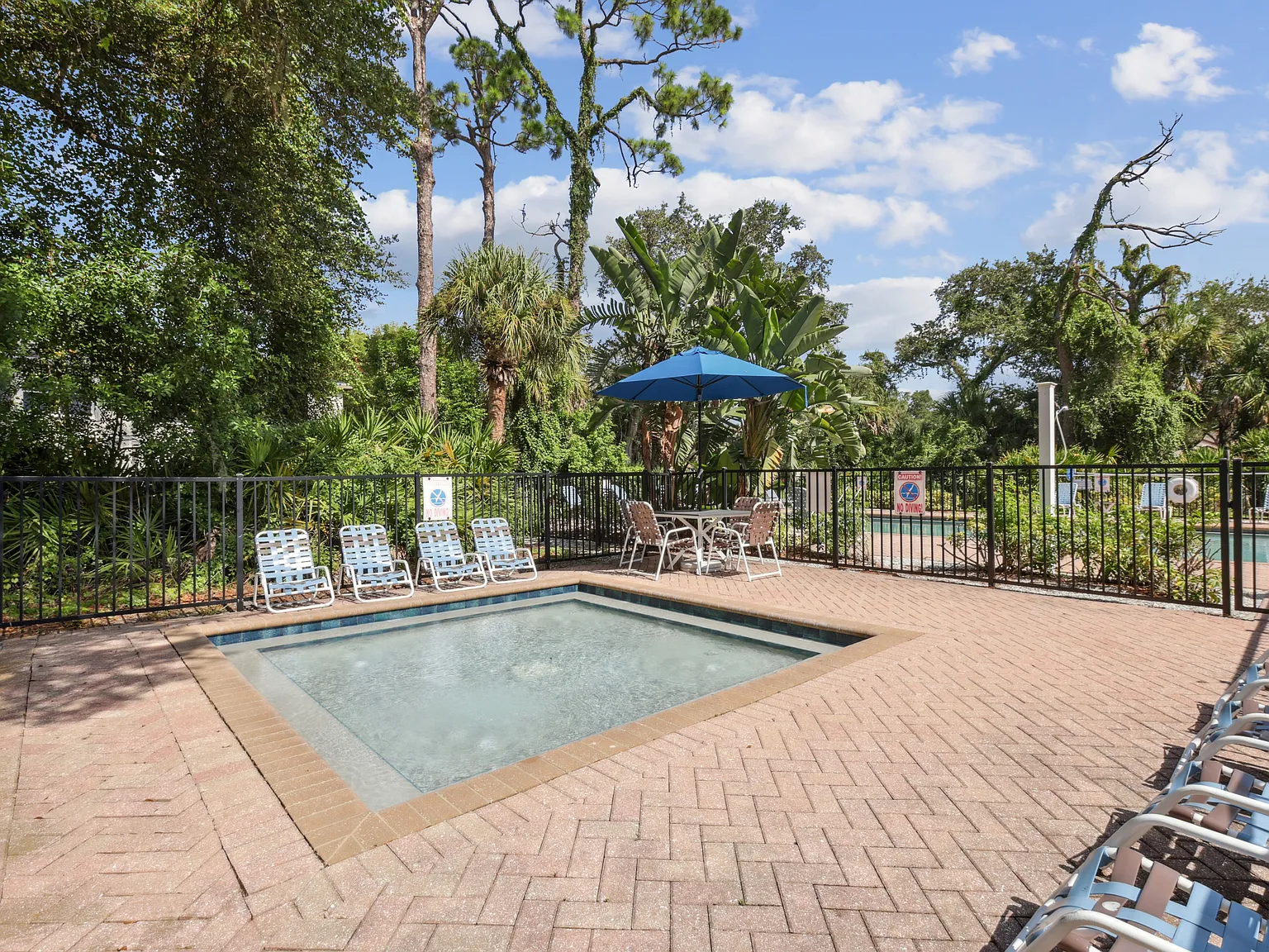 Grande Court Apartments at North Port — Photo 2