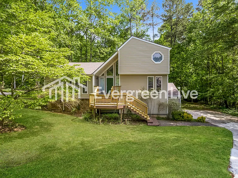 2493 Oakrill Rd — Photo 1