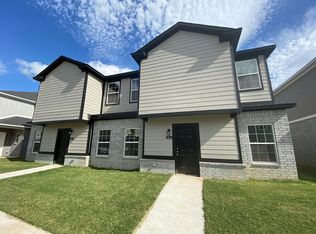 Arfay South Benchmark Lane 733, Fayetteville, AR 72704