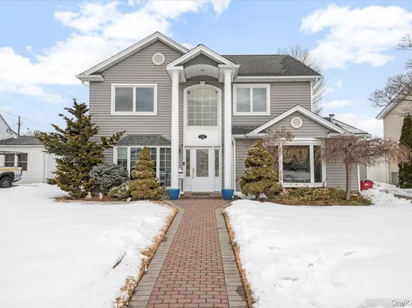 2489 2nd Street, East Meadow, NY 11554