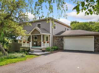1010 S Summit St, Barrington, IL 60010